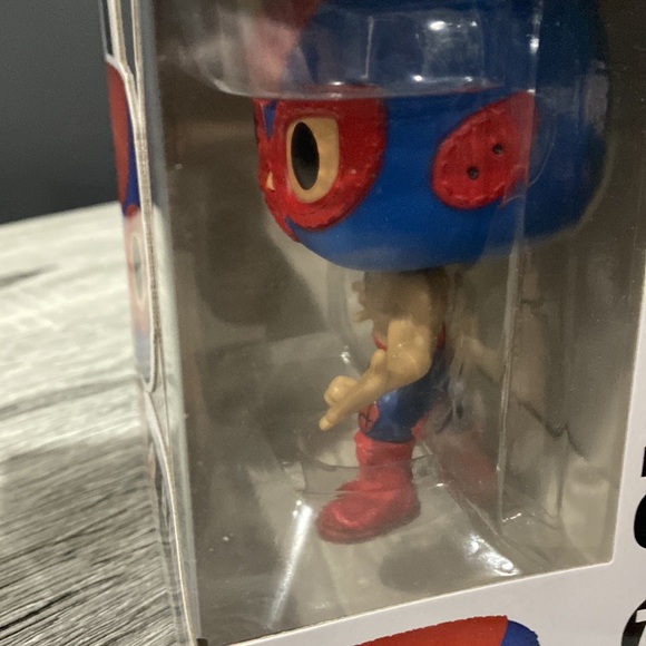 Funko Pop! | Marvel Lucha Libre #706: El Aracno (Spider-Man) - Bobble-Head - Picture 8 of 14
